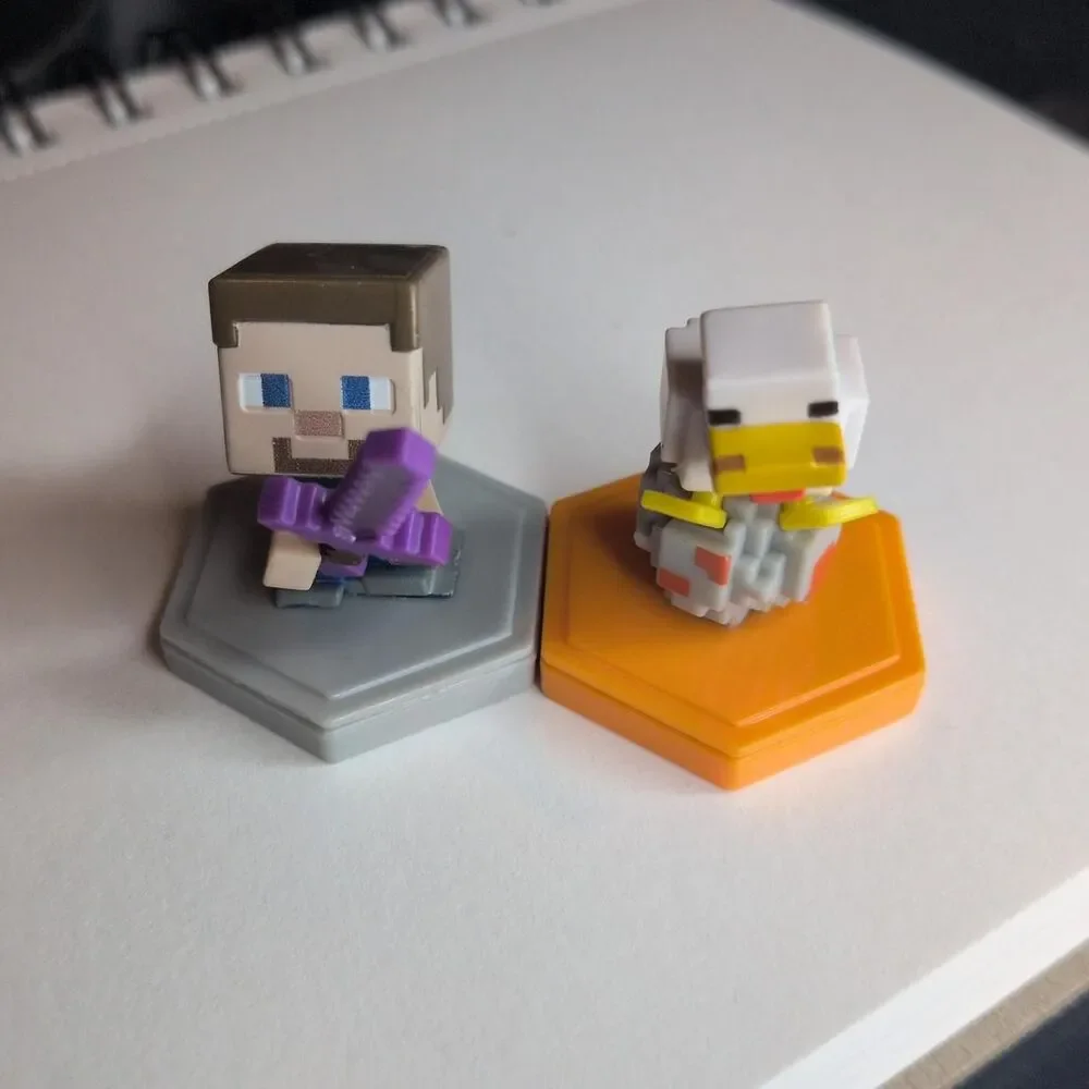 Minecraft multi Action-figures-playsets - Picture 2 of 2